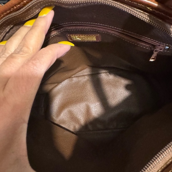 Burberry Classic Checkered Tote Bag with Brown Accents - Picture 10 of 11